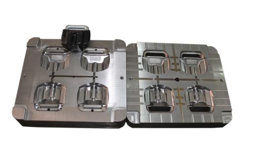 注塑模具產(chǎn)品加工時(shí)，塑膠模具產(chǎn)品變形了怎么處理